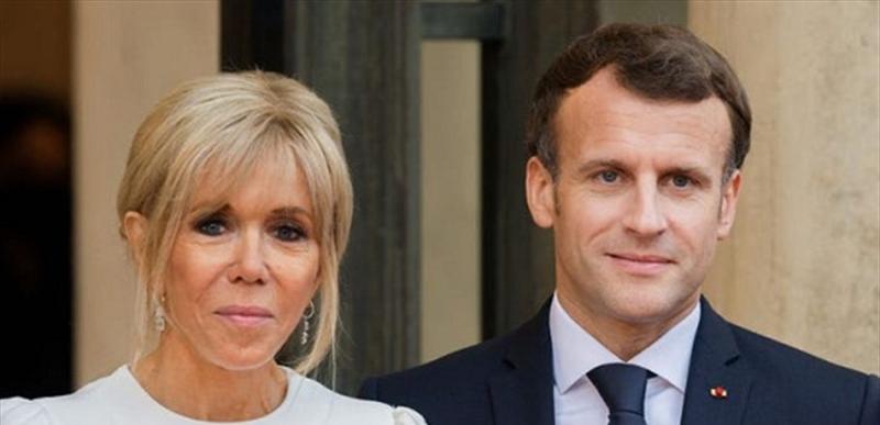 الرئيس الفرنسي رفقة زوجته