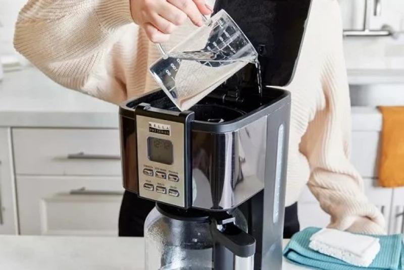 لربات البيوت.. أسرع طرق لتنظيف أنواع ماكينة القهوة المختلفة