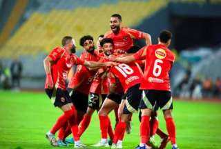 الأهلي يهزم المصري بثنائية ويتساوى مع الزمالك فى صدارة الدوري